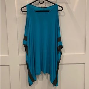 Capote Shoulder cut out tunic top Size S